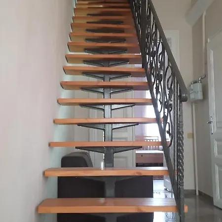 Grand Apartment